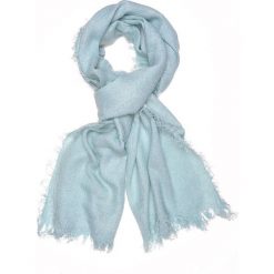 SZALIK DAMSKI. Niebieskie szaliki TOP SECRET, bez wzorów, eleganckie. W wyprzedaży za 9.99 zł.