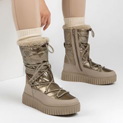 Śniegowce damskie Marco Tozzi, ocieplane futerkiem na grubej platformie z tworzywa, beżowe, 2-26413-45-344. Brązowe botki Marco Tozzi, bez wzorów, przed kolano, bez obcasa, bez zapięcia. Za 271.99 zł.