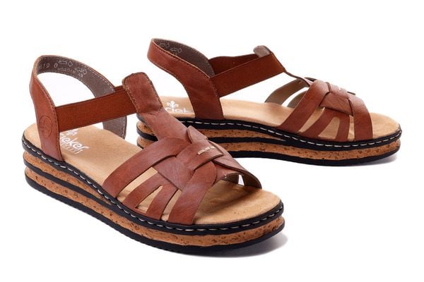 RIEKER 62918-22 brown, sandały damskie. Brązowe sandały Rieker, bez wzorów, bez obcasa, na koturnie, bez zapięcia. Za 209.93 zł.