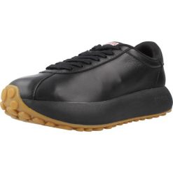 Kapcie CAMPER PELOTAS Czarny. Czarne obuwie domowe Camper, bez wzorów, ze skóry, bez zapięcia. Za 568.68 zł.