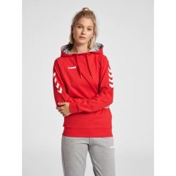 Bluza sportowa z kapturem damska Hummel Go Cotton Hoodie Woman. Czerwone bluzy Hummel, xs, bez wzorów, z kapturem. Za 211.50 zł.