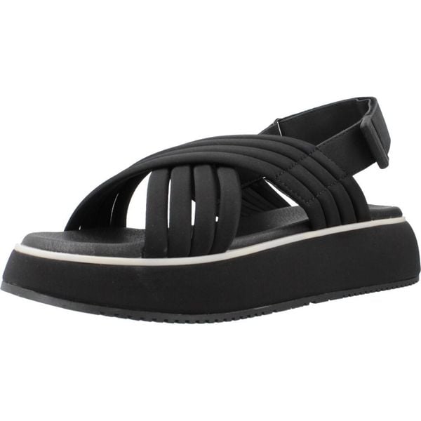 Sandały Gioseppo Model Bryher Kolor Czarny. Czarne sandały Gioseppo, bez wzorów, z syntetyku, bez obcasa, bez zapięcia. Za 328.20 zł.