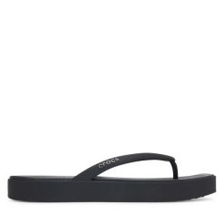 Japonki Crocs. Czarne klapki Crocs, bez wzorów, bez obcasa. Za 179.99 zł.