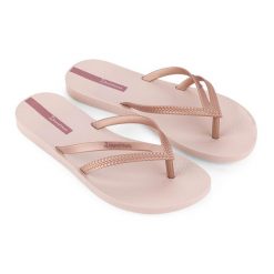 Japonki damskie Ipanema Bossa. Czerwone klapki Ipanema, bez wzorów, bez obcasa. Za 59.99 zł.