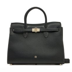 Torebka Aigner. Czarne torebki klasyczne Aigner, bez wzorów, bez dodatków. Za 3,799.00 zł.
