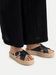 Calvin Klein Klapki Flatf Espadrill Cross Lth Hdw HW0HW02892 Czarny. Czarne klapki Calvin Klein, bez wzorów, ze skóry, bez obcasa. Za 278.99 zł.