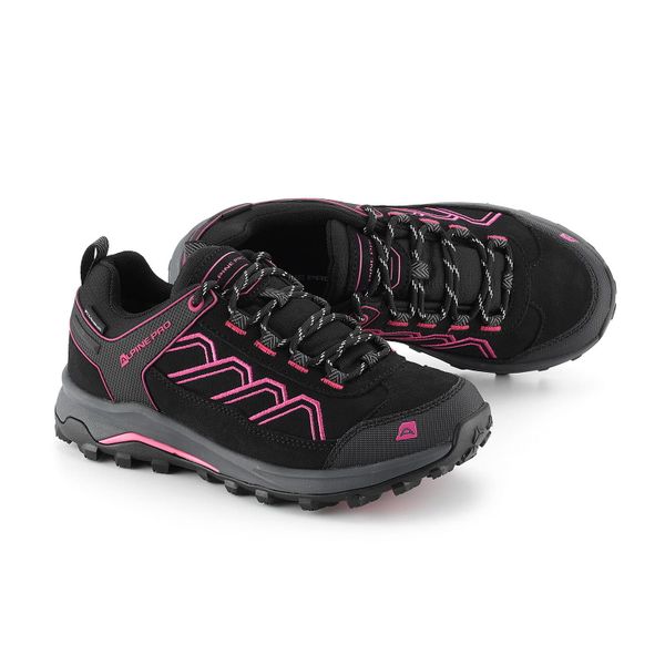 Buty niskie turystyczne damskie Alpine Pro Gimie. Czarne trekkingi Alpine Pro, z gumy, przed kostkę, trekkingowe. Za 389.00 zł.