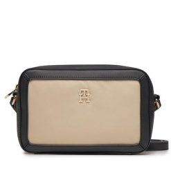 Torebka Tommy Hilfiger. Brązowe torebki klasyczne TOMMY HILFIGER, bez wzorów, bez dodatków. Za 699.99 zł.