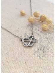 Miu Silver Srebrny naszyjnik z elementem ozdobnym - dł. 42 cm rozmiar: onesize. Szare naszyjniki Miu Silver, z cyrkonią, srebrne. Za 82.99 zł.