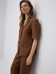 Marynarka z lnem - brązowy. Brązowe marynarki i żakiety Reserved, l, bez wzorów, z wiskozy. Za 179.99 zł.