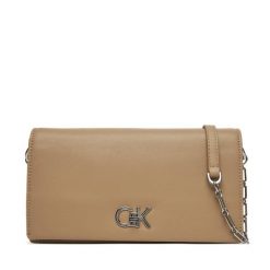 Torebka Calvin Klein. Brązowe torebki klasyczne Calvin Klein, bez wzorów, bez dodatków. Za 289.99 zł.