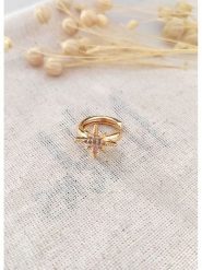 Miu Silver Pozłacana nausznica z cyrkoniami rozmiar: onesize. Szare kolczyki Miu Silver, z cyrkonią, pozłacane. Za 60.99 zł.