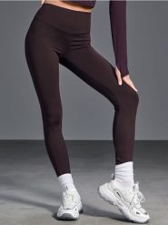 Legginsy - fioletowy. Fioletowe legginsy Sinsay, l, bez wzorów, długie. Za 27.99 zł.