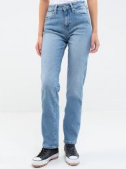 Jeansy damskie z prostą nogawką jasnoniebieskie Myrra 113. Niebieskie jeansy Big Star, l, bez wzorów, z standardowym stanem. Za 329.99 zł.