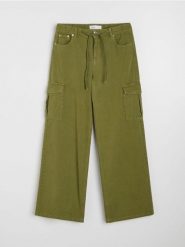 Jeansy wide leg z wiązaniem - zielony. Zielone jeansy Sinsay, bez wzorów. Za 69.99 zł.