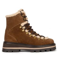 Botki Gino Rossi. Brązowe botki Gino Rossi, bez wzorów, bez obcasa, na płaskiej podeszwie, bez zapięcia. Za 479.99 zł.