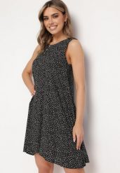 Czarna Bawełniana Sukienka w Kropki bez Rękawów Zdobiona Guzikami Cavlena. Czarne sukienki Born2be, na imprezę, na lato, l, z aplikacjami, z bawełny, eleganckie, bez kołnierzyka, bez ramiączek, mini, sportowe. W wyprzedaży za 33.74 zł.