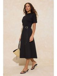 Trendyol Sukienka w kolorze czarnym rozmiar: S. Czarne sukienki Trendyol, s, bez wzorów, ze skóry, bez kołnierzyka, bez ramiączek, midi. Za 125.85 zł.