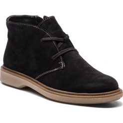 Botki CAPRICE - 9-25110-31 Black Suede 004. Czarne botki Caprice, bez wzorów, z futra, bez obcasa, na obcasie, bez zapięcia. W wyprzedaży za 179.00 zł.