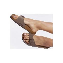 Birkenstock 040093 Mocca, klapki. Klapki Birkenstock, bez wzorów, bez obcasa. Za 239.00 zł.