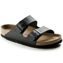 Birkenstock Arizona BS Klapki unisex. Czarne klapki Birkenstock, bez wzorów, ze skóry, bez obcasa. Za 299.99 zł.