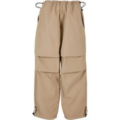 Damskie Bawełniane Spodnie Spadochronowe. Brązowe spodnie dresowe Urban Classics, bez wzorów, z bawełny. Za 211.99 zł.