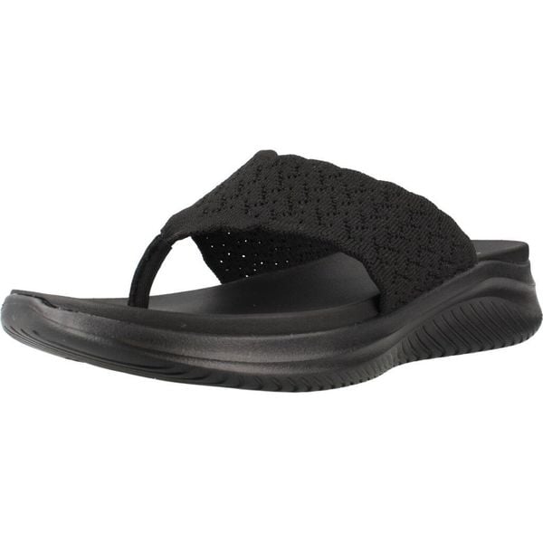 Sandały SKECHERS 119971S Czarny. Czarne sandały Skechers, bez wzorów, z tkaniny, bez obcasa, bez zapięcia. Za 238.99 zł.