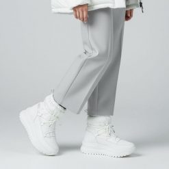 Białe Śniegowce Filippo Ciepłe Buty Damskie Na Platformie. Białe botki Filippo, na zimę, bez wzorów, z jeansu, bez obcasa, na platformie, bez zapięcia. Za 159.00 zł.