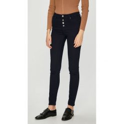 Armani Exchange - Jeansy. Niebieskie jeansy Armani Exchange, bez wzorów. W wyprzedaży za 379.90 zł.
