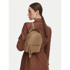 Plecak LOVE MOSCHINO. Brązowe plecaki Love Moschino, bez wzorów. Za 1,059.00 zł.