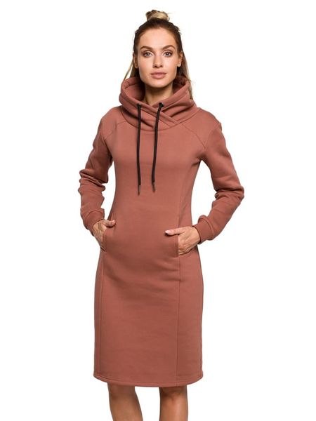 Made of emotion Sukienka w kolorze czerwonobrązowym rozmiar: S. Brązowe sukienki Made Of Emotion, na co dzień, s, bez wzorów, bez kołnierzyka, bez ramiączek, maxi, proste. Za 148.61 zł.