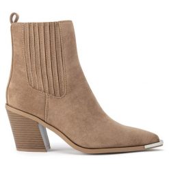 Botki DeeZee. Brązowe botki DeeZee, bez wzorów, bez obcasa, na słupku, bez zapięcia. Za 199.99 zł.