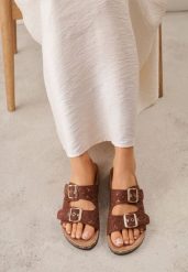 Brązowe Szydełkowe Klapki z Paskami ze Sprzączkami na Podeszwie z Imitacji Korka Elriess. Brązowe klapki Renee, w ażurowe wzory, z jeansu, bez obcasa, na płaskiej podeszwie. Za 89.99 zł.