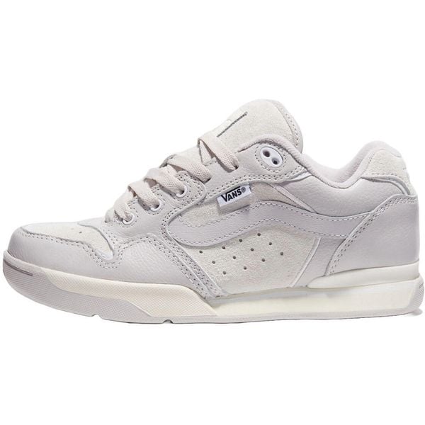 Buty sportowe Vans Rowley Xlt. Białe obuwie sportowe Vans, z syntetyku, bez zapięcia. W wyprzedaży za 613.70 zł.