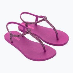 Sandały damskie Ipanema Class Brilha. Czerwone sandały Ipanema, bez wzorów, bez obcasa, bez zapięcia. Za 89.99 zł.