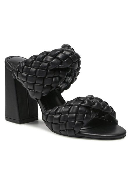 Klapki Steve Madden. Żółte klapki Steve Madden, bez wzorów, bez obcasa. Za 429.99 zł.
