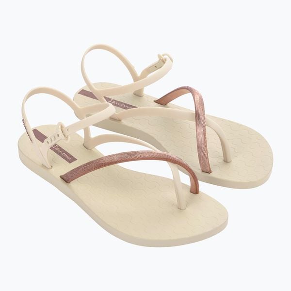 Sandały damskie Ipanema Elegant. Brązowe sandały Ipanema, bez wzorów, z materiału, klasyczne, bez obcasa, bez zapięcia. Za 119.99 zł.