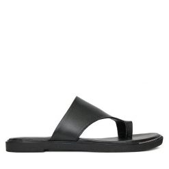 Japonki Lasocki. Czarne klapki Lasocki, bez wzorów, bez obcasa. Za 169.99 zł.