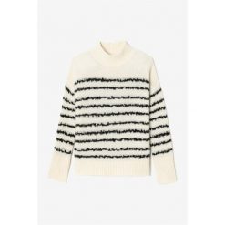 Damski sweter z długim rękawem Le Temps des cerises August. Białe swetry Le Temps Des Cerises, na zimę, bez wzorów, bez ramiączek. Za 382.50 zł.