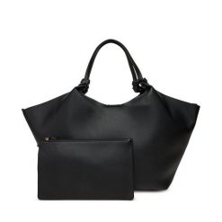 Torebka DKNY. Czarne torebki klasyczne DKNY, bez wzorów, bez dodatków. Za 749.99 zł.