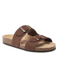 Klapki Geox. Brązowe klapki Geox, bez wzorów, bez obcasa. Za 259.99 zł.