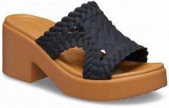 Klapki Dla Dorosłych Crocs Brooklyn Woven Slide Heel. Czarne klapki Crocs, bez wzorów, z materiału, bez obcasa. Za 263.99 zł.