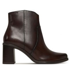 Botki Tamaris. Brązowe botki Tamaris, bez wzorów, bez obcasa, na słupku, bez zapięcia. Za 489.99 zł.