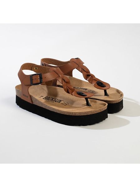 BACKSUN Japonki "Ancone" w kolorze brązowym rozmiar: 37. Brązowe klapki Backsun, bez wzorów, z otwartym noskiem, bez obcasa. Za 139.95 zł.