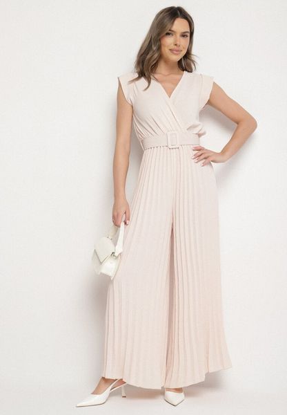 Beżowy Kombinezon o Kopertowym Kroju z Plisami i Paskiem w Talii Salivania. Brązowe sukienki Born2be, na imprezę, l, bez wzorów, eleganckie, bez kołnierzyka, bez ramiączek, kopertowe. Za 99.99 zł.