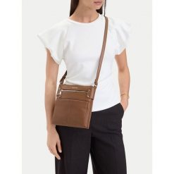 Torebka Lasocki. Brązowe torebki klasyczne Lasocki, bez wzorów, bez dodatków. Za 169.99 zł.