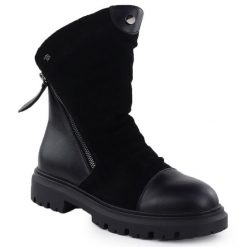 Skórzane botki damskie na platformie czarne T.Sokolski Z25-163. Czarne botki T.Sokolski, bez wzorów, ze skóry, bez obcasa, na platformie, bez zapięcia. Za 289.99 zł.
