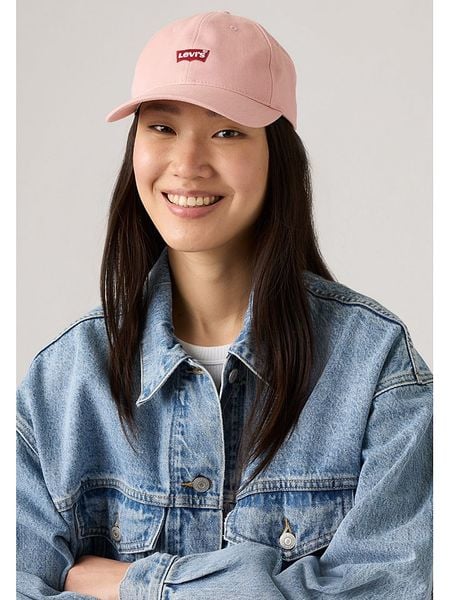 Levi's Czapka w kolorze jasnoróżowym rozmiar: onesize. Różowe czapki Levi's®, bez wzorów, z bawełny. Za 62.32 zł.