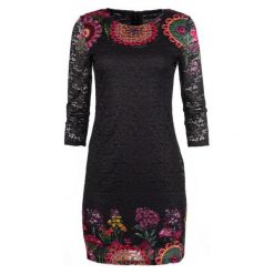 Desigual sukienka damska Darina 36 wielokolorowa. Sukienki Desigual, bez wzorów, eleganckie, bez kołnierzyka, bez ramiączek. W wyprzedaży za 203.00 zł.