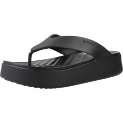 Sandały CROCS GETAWAY PLATFORM FLIP Czarny. Czarne sandały Crocs, bez wzorów, z gumy, bez obcasa, bez zapięcia. Za 206.99 zł.